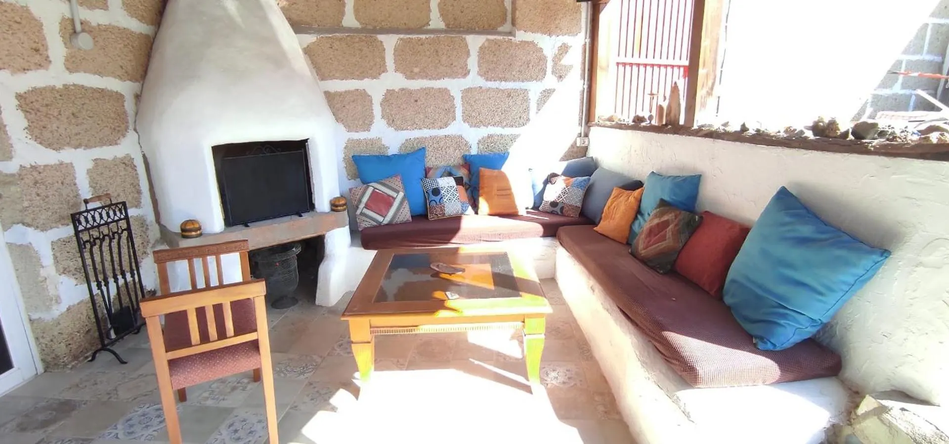 Las Casitas Del Poeta Buzanada Španělsko